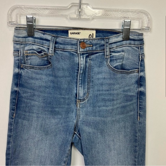 Garage high waist stretch jeggings medium wash. Size: 1 (Juniors) - Picture 2 of 13
